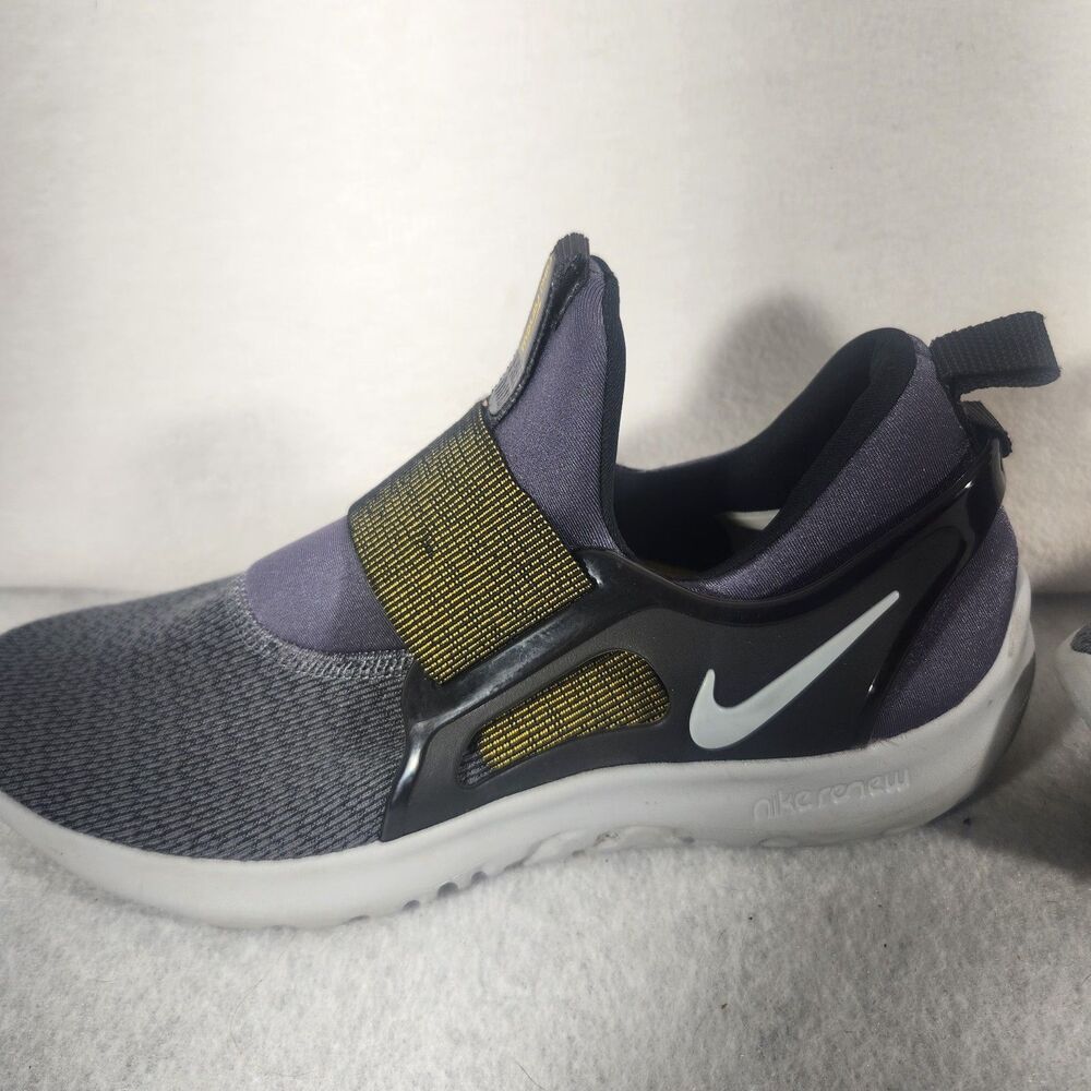 Nike Renew Freedom AA7410-002 Gray Women Size 11 Slip-on Running Sneakers